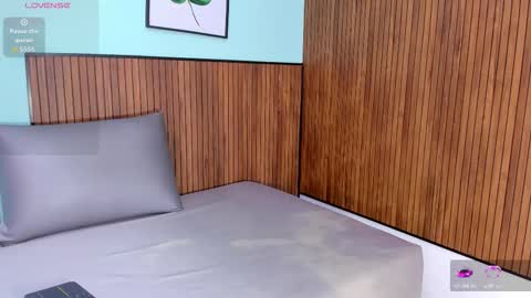 Snapshot of little_candygirl36 chatting on 14, 12, 2025 little_candygirl36 online show from 14, 12, 2025