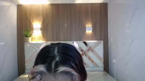 Snapshot of little_cherry_b chatting on 19, 11, 2025 Cherri online show from 19, 11, 2025