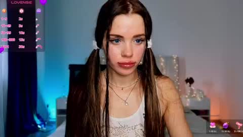 Snapshot of little_cuti1e chatting on 17, 7, 2026 Kathrine online show from 17, 7, 2026