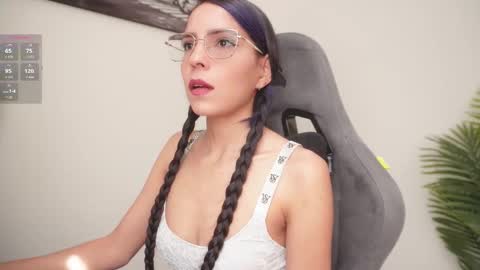 Help me reach 100 likes online show from 11, 3, 2026