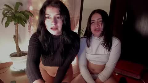 Snapshot of little_emilyd chatting on 2, 1, 2025 Emily online show from 2, 1, 2025