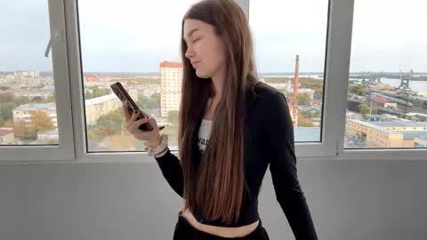 Snapshot of little_ieity chatting on 3, 10, 2025 Viiola online show from 3, 10, 2025