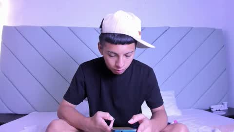 Snapshot of little_kris1 chatting on 24, 10, 2025 little_kris1 online show from 24, 10, 2025