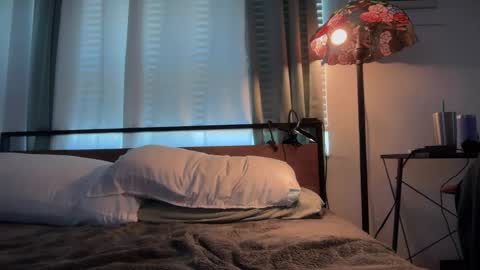 little lies online show from 14, 11, 2025