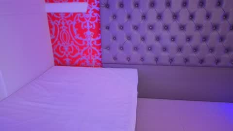 little_lilith_apple online show from 6, 10, 2025