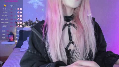 Snapshot of little_misaki chatting on 25, 12, 2024 Maria online show from 25, 12, 2024