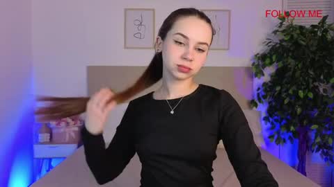 Snapshot of little_siin chatting on 19, 5, 2026 little_siin online show from 19, 5, 2026