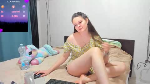 Snapshot of little_sonya chatting on 17, 10, 2025 Kat online show from 17, 10, 2025