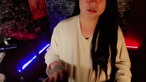 Snapshot of little_sunshine18 chatting on 14, 7, 2026 shine online show from 14, 7, 2026