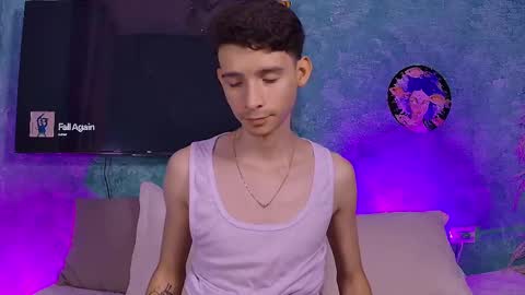 Snapshot of little_twiink chatting on 15, 11, 2025 Juan Ferrer online show from 15, 11, 2025