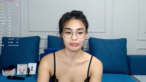 Snapshot of little_v1rgin_angel chatting on 10, 11, 2025 Kwan online show from 10, 11, 2025