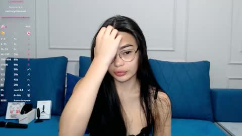 Snapshot of little_v1rgin_angel chatting on 11, 11, 2025 Kwan online show from 11, 11, 2025