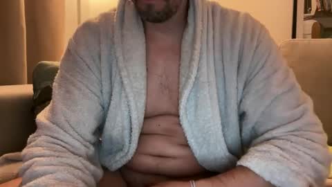 Snapshot of littlebigrabbit chatting on 2, 5, 2026 LittleBigRabbit online show from 2, 5, 2026