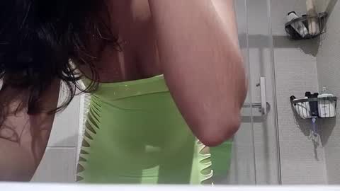 Snapshot of littlebloody__ chatting on 23, 1, 2025 Littlebloody online show from 23, 1, 2025