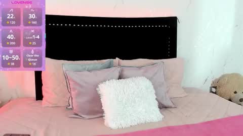  Violet  Alyson  online show from 4, 11, 2025