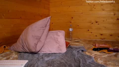 Snapshot of littledante91 chatting on 19, 1, 2025 Maria and Viktor online show from 19, 1, 2025