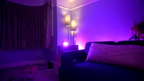 Snapshot of littlee33 chatting on 21, 2, 2025 Emily Hill online show from 21, 2, 2025