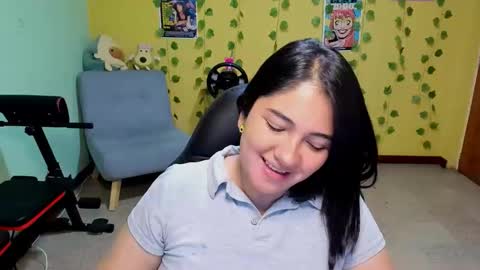 Mia  Wednesday to Sunday 730 am to 1030 am Colombian Hour D online show from 7, 11, 2025