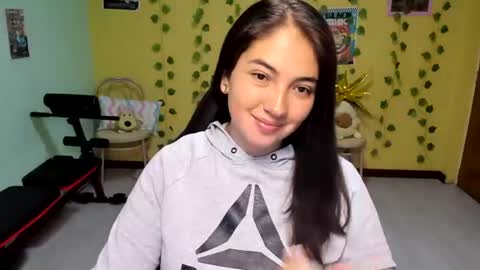Snapshot of littleprety6969 chatting on 14, 6, 2026 Mia Wednesday to Sunday 730 am to 1030 am Colombian Hour D online show from 14, 6, 2026