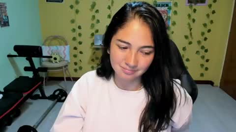 Snapshot of littleprety6969 chatting on 20, 7, 2026 Mia Wednesday to Sunday 730 am to 1030 am Colombian Hour D online show from 20, 7, 2026