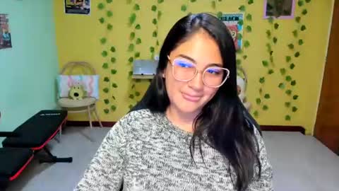 Snapshot of littleprety6969 chatting on 27, 7, 2026 Mia Wednesday to Sunday 730 am to 1030 am Colombian Hour D online show from 27, 7, 2026