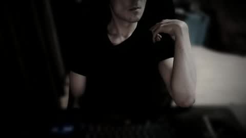 Snapshot of littleprince87 chatting on 21, 10, 2025 littleprince87 online show from 21, 10, 2025