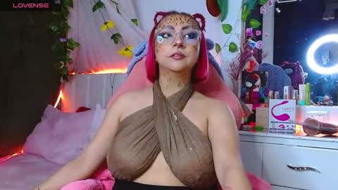 Snapshot of littlerouse_ chatting on 31, 10, 2025 Ruby Rouse online show from 31, 10, 2025