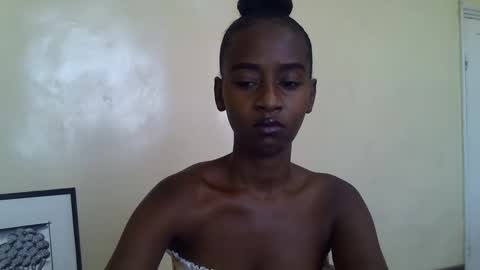 Snapshot of littlesandie chatting on 14, 12, 2024 littlesandie online show from 14, 12, 2024