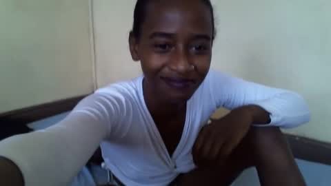 Snapshot of littlesandie chatting on 10, 2, 2025 littlesandie online show from 10, 2, 2025