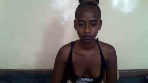 Snapshot of littlesandie chatting on 24, 2, 2025 littlesandie online show from 24, 2, 2025