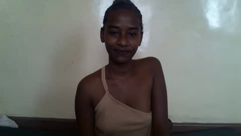Snapshot of littlesandie chatting on 10, 3, 2025 littlesandie online show from 10, 3, 2025
