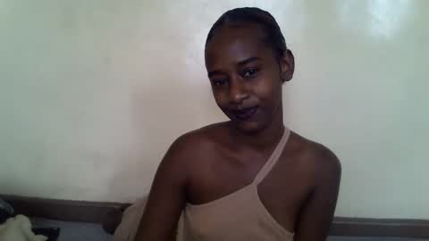 Snapshot of littlesandie chatting on 25, 10, 2025 littlesandie online show from 25, 10, 2025