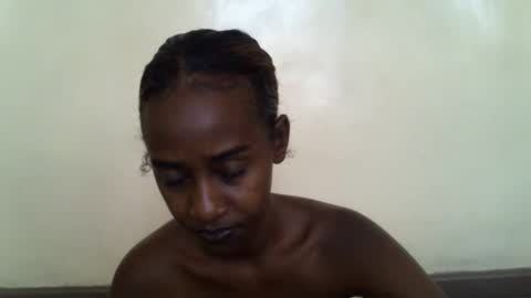 Snapshot of littlesandie chatting on 28, 10, 2025 littlesandie online show from 28, 10, 2025