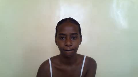 Snapshot of littlesandie chatting on 29, 10, 2025 littlesandie online show from 29, 10, 2025