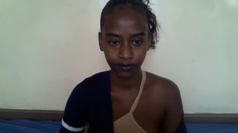 Snapshot of littlesandie chatting on 10, 11, 2025 littlesandie online show from 10, 11, 2025