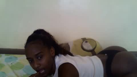 Snapshot of littlesandie chatting on 4, 12, 2025 littlesandie online show from 4, 12, 2025