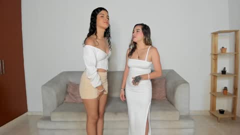 - Eileen - Izzy - Stiven online show from 9, 3, 2025