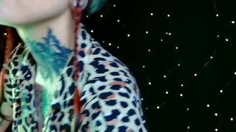 Snapshot of littlespacemouse chatting on 24, 12, 2024 Niki free tg channel with some photos gifs and info about streams online show from 24, 12, 2024