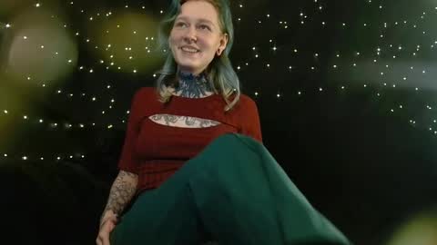 Snapshot of littlespacemouse chatting on 16, 12, 2025 Niki free tg channel with some photos gifs and info about streams online show from 16, 12, 2025