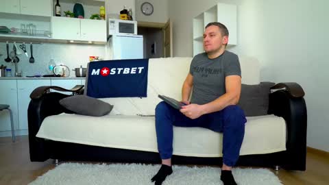 Snapshot of littlesweettifany chatting on 17, 12, 2024 Little Tifany online show from 17, 12, 2024