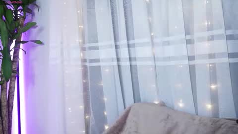 littletammy_ online show from 4, 10, 2025