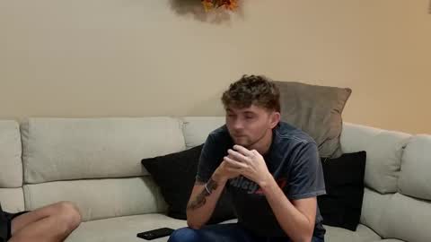 Snapshot of livenull chatting on 16, 1, 2025 Jay online show from 16, 1, 2025