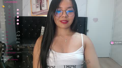 Liz online show from 4, 1, 2025