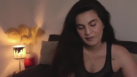 Snapshot of liz_devine chatting on 3, 1, 2025 liz online show from 3, 1, 2025