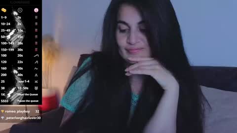 Snapshot of liz_devine chatting on 31, 1, 2025 liz online show from 31, 1, 2025