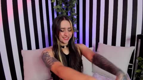 Snapshot of liz_goth chatting on 25, 9, 2025 Liz online show from 25, 9, 2025