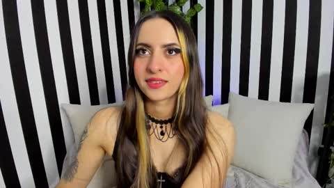 Snapshot of liz_goth chatting on 3, 12, 2025 Liz online show from 3, 12, 2025