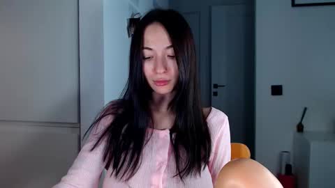 Snapshot of lizamyah chatting on 4, 12, 2025 Liza online show from 4, 12, 2025