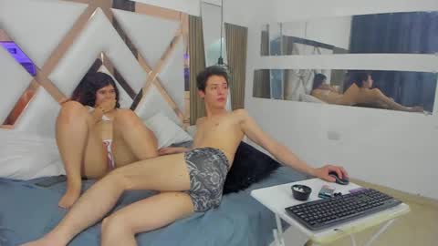 Snapshot of lizanddante chatting on 7, 12, 2024 Liz and Dante online show from 7, 12, 2024