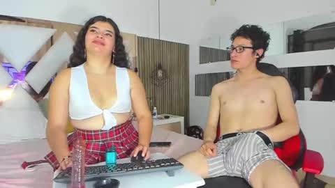 Snapshot of lizanddante chatting on 27, 1, 2025 Liz and Dante online show from 27, 1, 2025